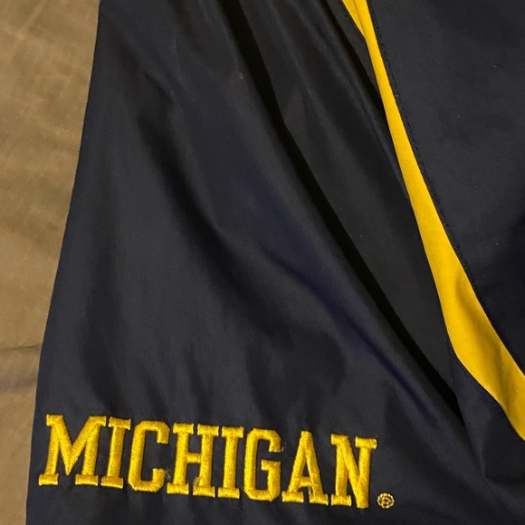 Michigan jacket - Picture 3 of 5